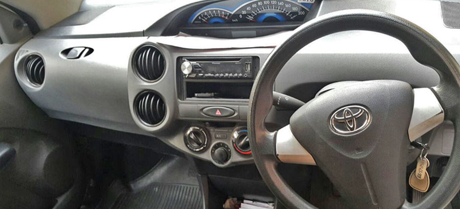 Toyota-Etios_01